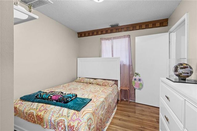 4815 Sharpless Drive E, Eight Mile, AL 36613