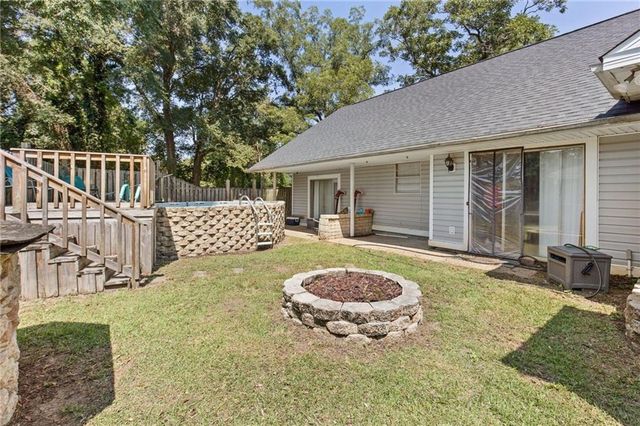 4815 Sharpless Drive E, Eight Mile, AL 36613