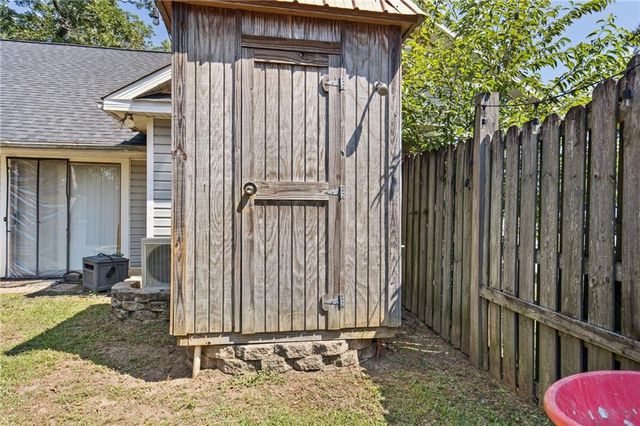 4815 Sharpless Drive E, Eight Mile, AL 36613