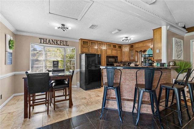 4815 Sharpless Drive E, Eight Mile, AL 36613