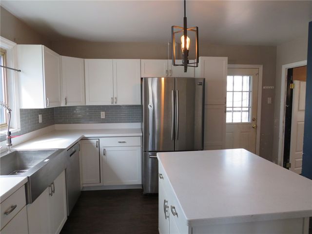 447 Middle St, W Brownsville, PA 15417