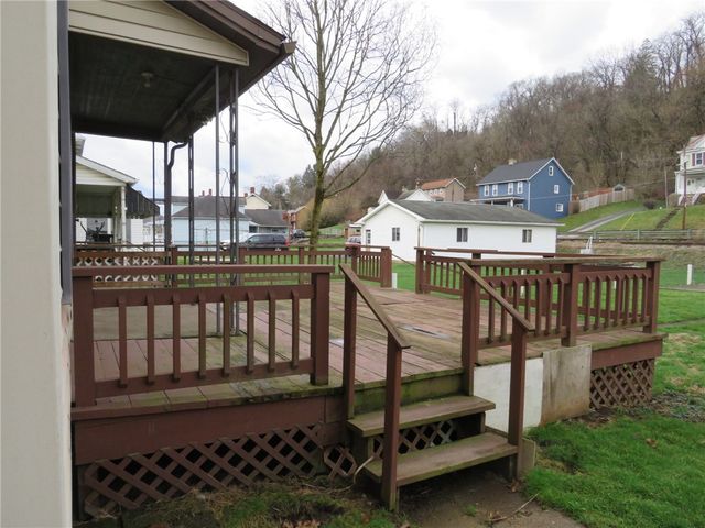 447 Middle St, W Brownsville, PA 15417