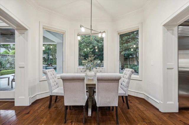 3810 Drake Street, Houston, TX 77005