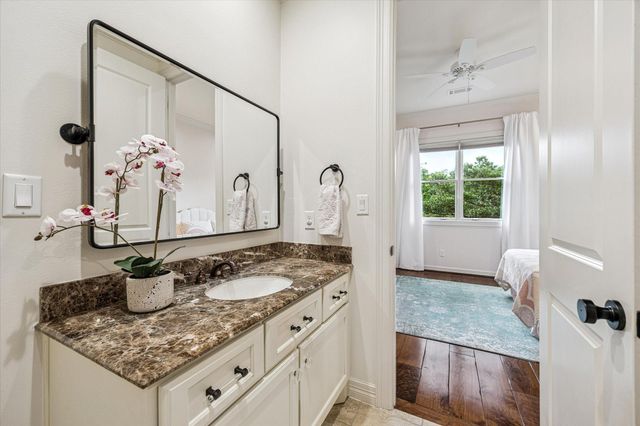 3810 Drake Street, Houston, TX 77005