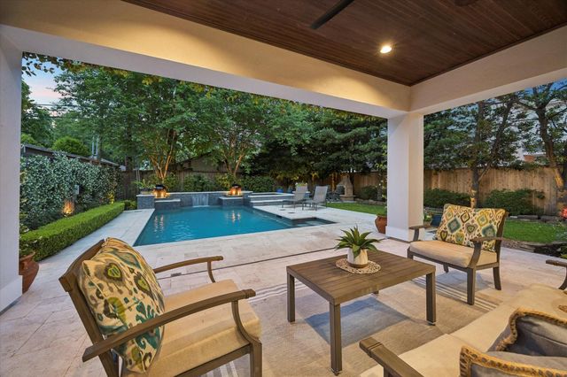 3810 Drake Street, Houston, TX 77005