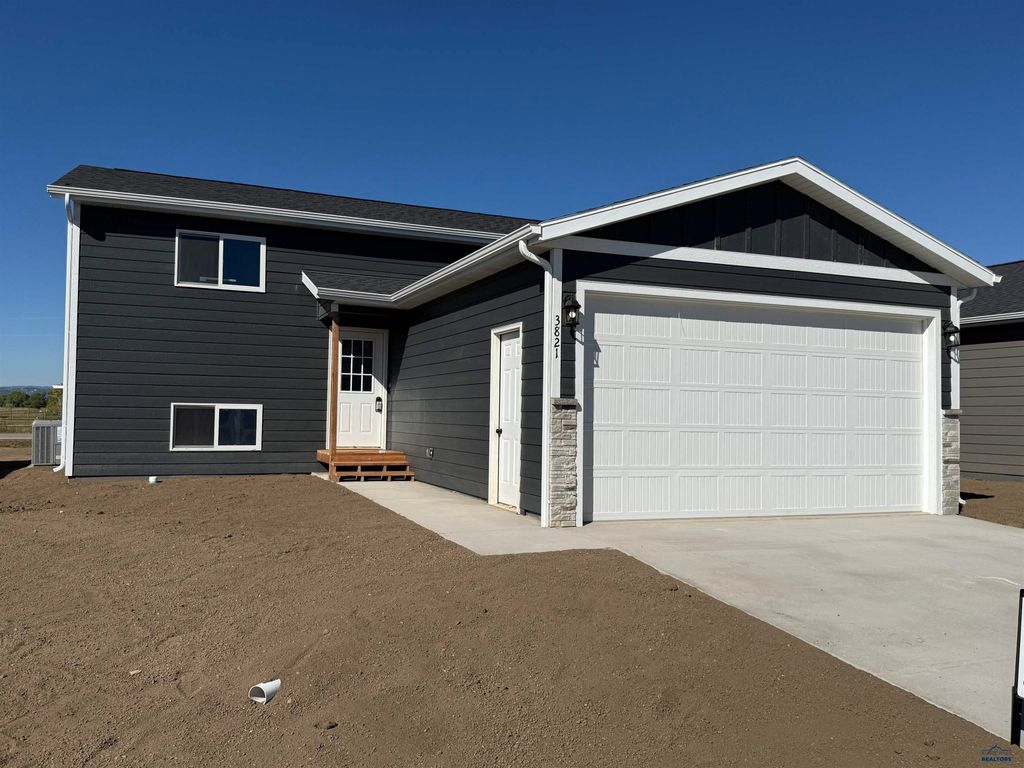 3821 HARALSON LN, Rapid City, SD 57703