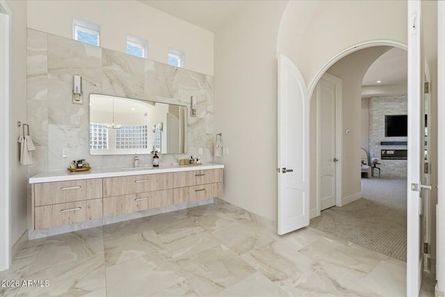 14020 S Canyon Drive, Phoenix, AZ 85048