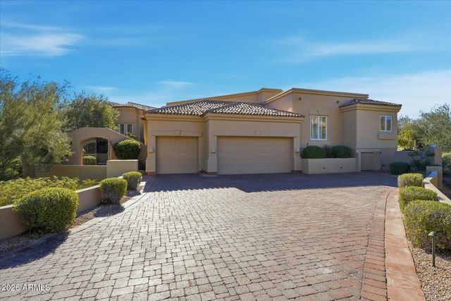 14020 S Canyon Drive, Phoenix, AZ 85048