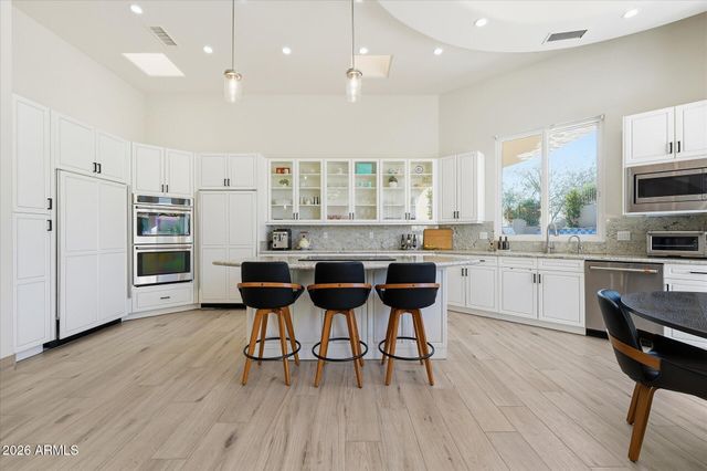 14020 S Canyon Drive, Phoenix, AZ 85048