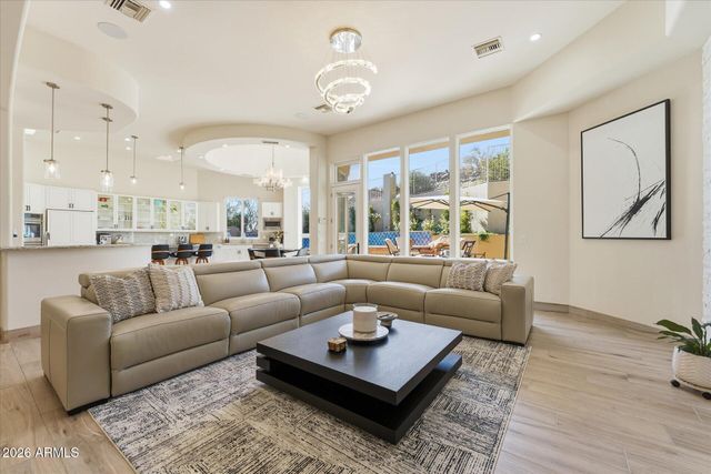 14020 S Canyon Drive, Phoenix, AZ 85048
