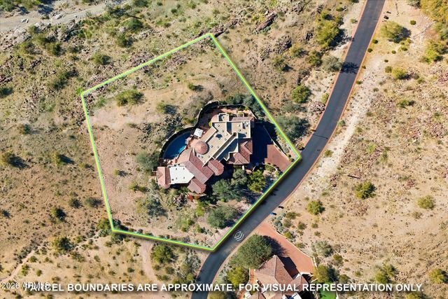 14020 S Canyon Drive, Phoenix, AZ 85048