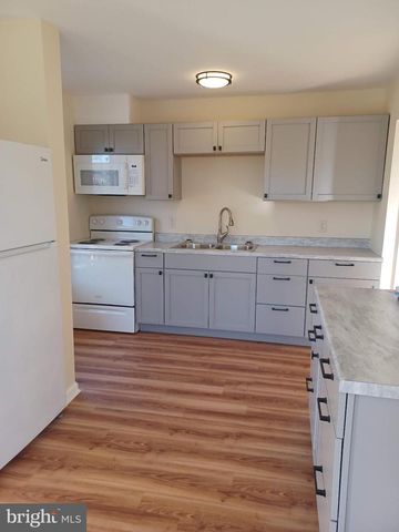 202 E WHITLOCK AVE, Winchester, VA 22601