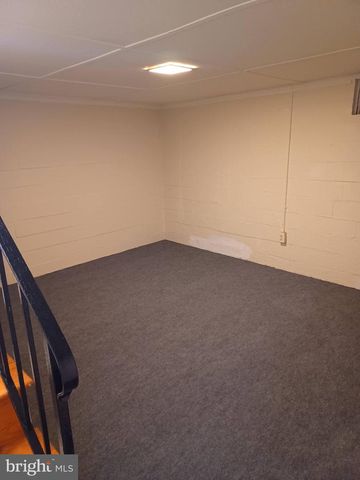 202 E WHITLOCK AVE, Winchester, VA 22601