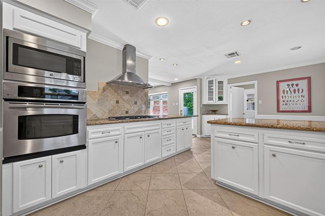 5239 Lymbar Drive, Houston, TX 77096