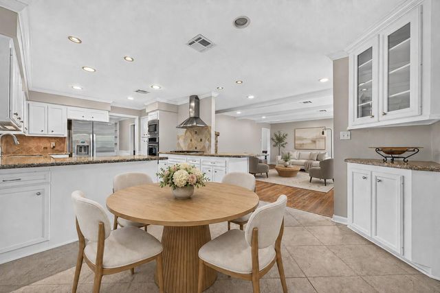 5239 Lymbar Drive, Houston, TX 77096