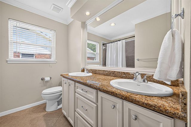 5239 Lymbar Drive, Houston, TX 77096