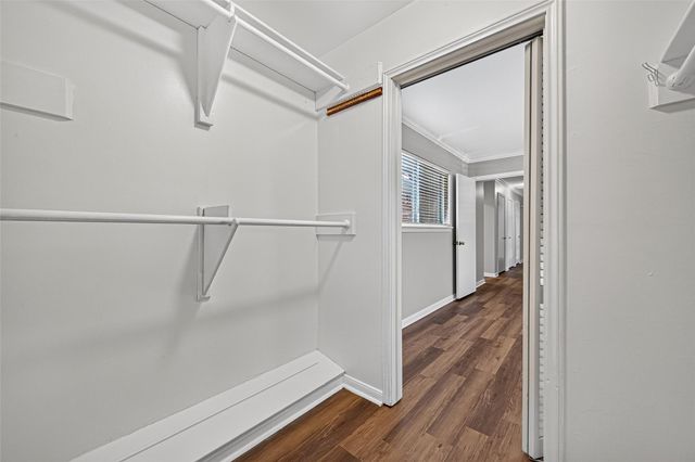 5239 Lymbar Drive, Houston, TX 77096