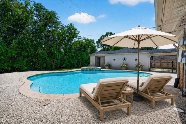 5239 Lymbar Drive, Houston, TX 77096