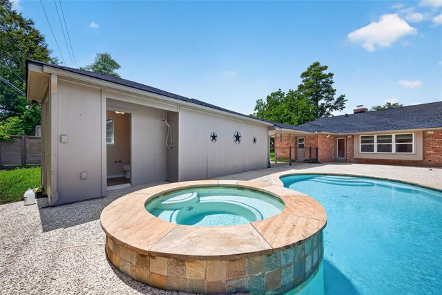5239 Lymbar Drive, Houston, TX 77096