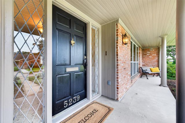 5239 Lymbar Drive, Houston, TX 77096