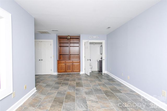 569 Rutherford Road, Marion, NC 28752
