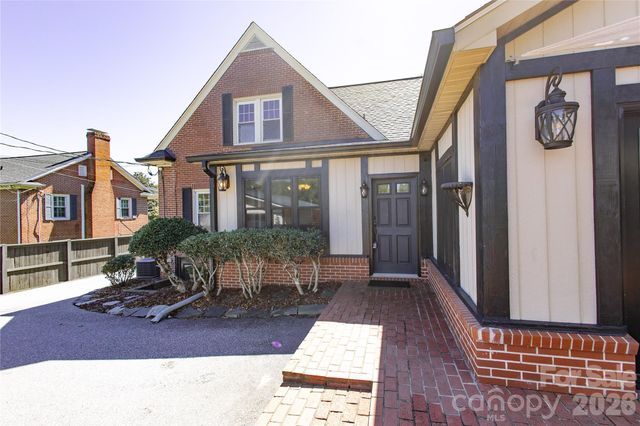 569 Rutherford Road, Marion, NC 28752