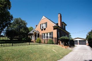 569 Rutherford Road, Marion, NC 28752