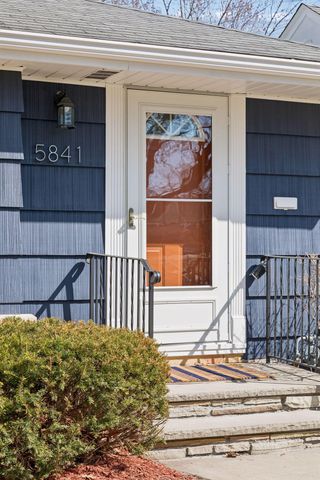 5841 11th Avenue S, Minneapolis, MN 55417