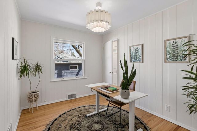 5841 11th Avenue S, Minneapolis, MN 55417