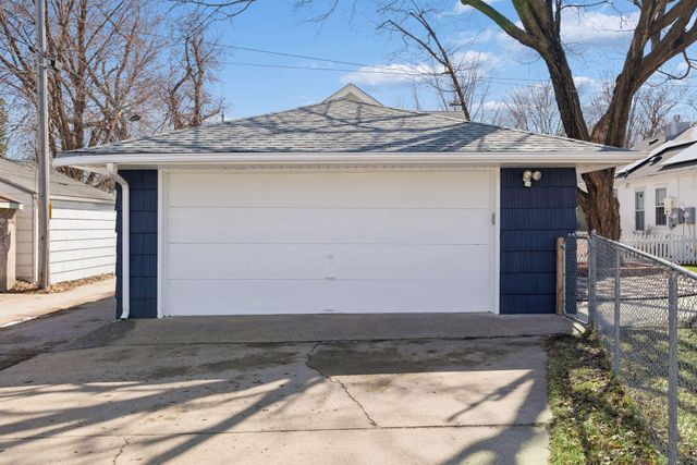 5841 11th Avenue S, Minneapolis, MN 55417