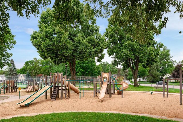 5841 11th Avenue S, Minneapolis, MN 55417