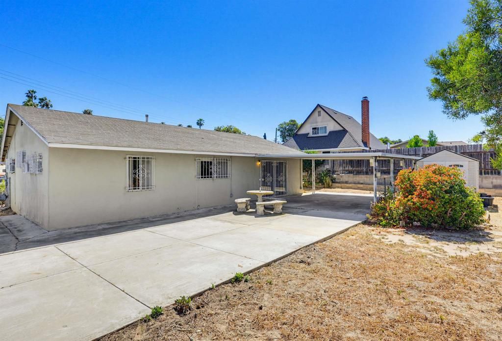 Image 37 of property listing at 7128 Jacmar Avenue, San Diego, CA 92114
