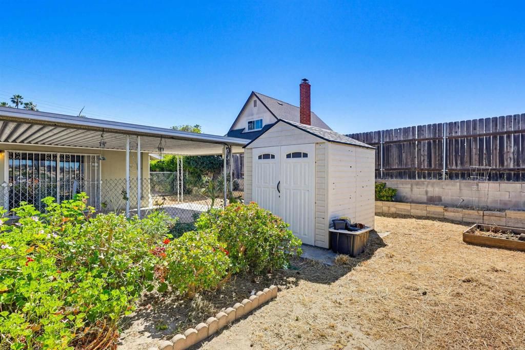 Image 40 of property listing at 7128 Jacmar Avenue, San Diego, CA 92114