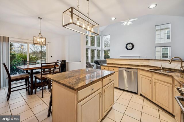 17 BRITTANY BLVD, Marlton, NJ 08053