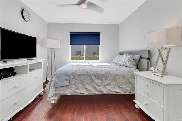 7477 Lourdes CT, Naples, FL 34104