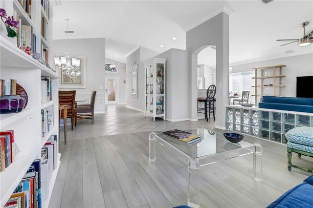 7477 Lourdes CT, Naples, FL 34104