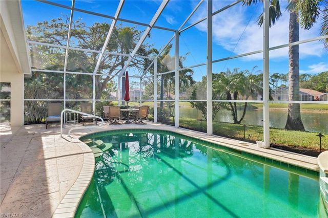 7477 Lourdes CT, Naples, FL 34104