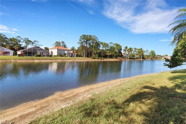 7477 Lourdes CT, Naples, FL 34104