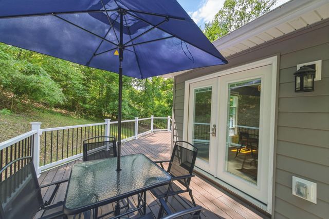 1008 OREGON HOLLOW RD, Linden, VA 22642