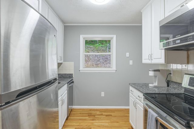 1008 OREGON HOLLOW RD, Linden, VA 22642