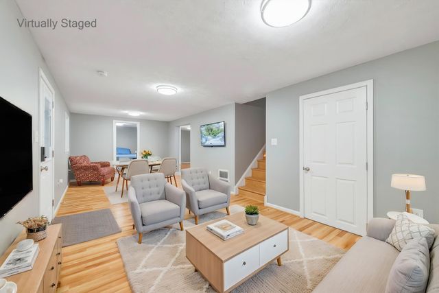 1008 OREGON HOLLOW RD, Linden, VA 22642