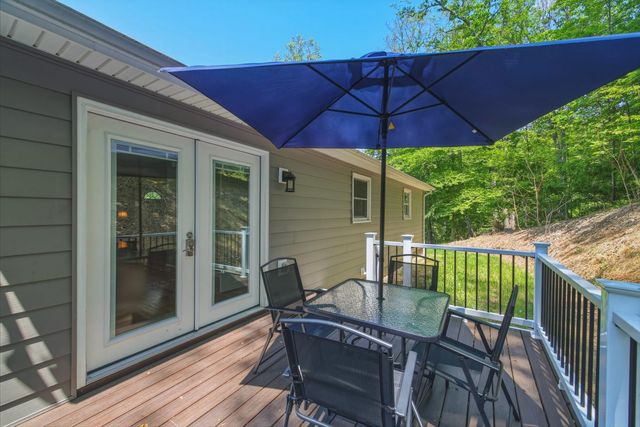 1008 OREGON HOLLOW RD, Linden, VA 22642
