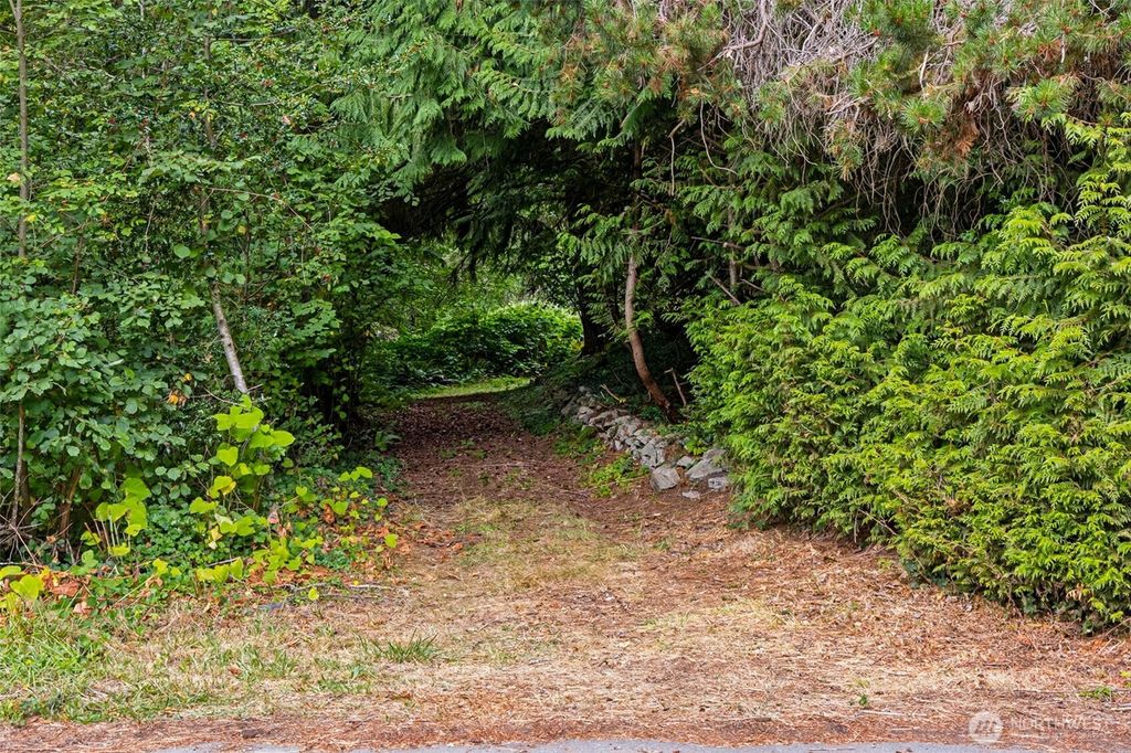 18002 74th Street E, Bonney Lake, WA 98391