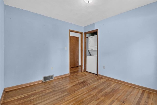 2002 Mineral Point Avenue, Janesville, WI 53548