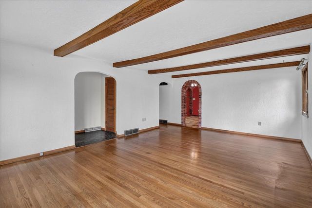 2002 Mineral Point Avenue, Janesville, WI 53548