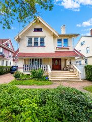 8564 104th Street, Richmond Hill, NY 11418