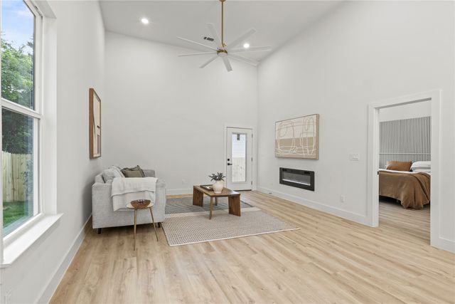 603 S Moore Street, Dallas, TX 75203