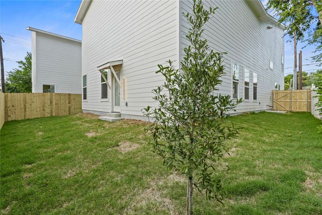 603 S Moore Street, Dallas, TX 75203