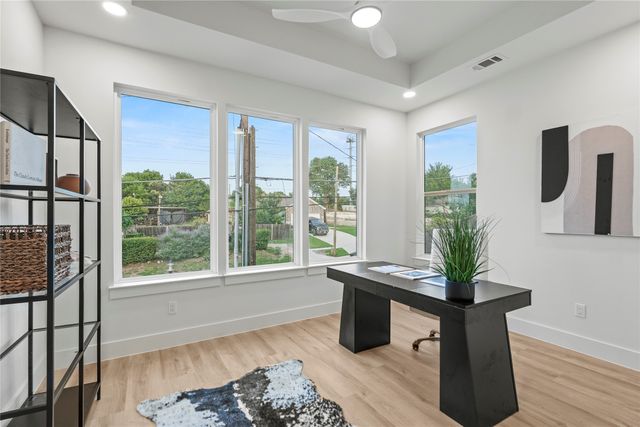 603 S Moore Street, Dallas, TX 75203