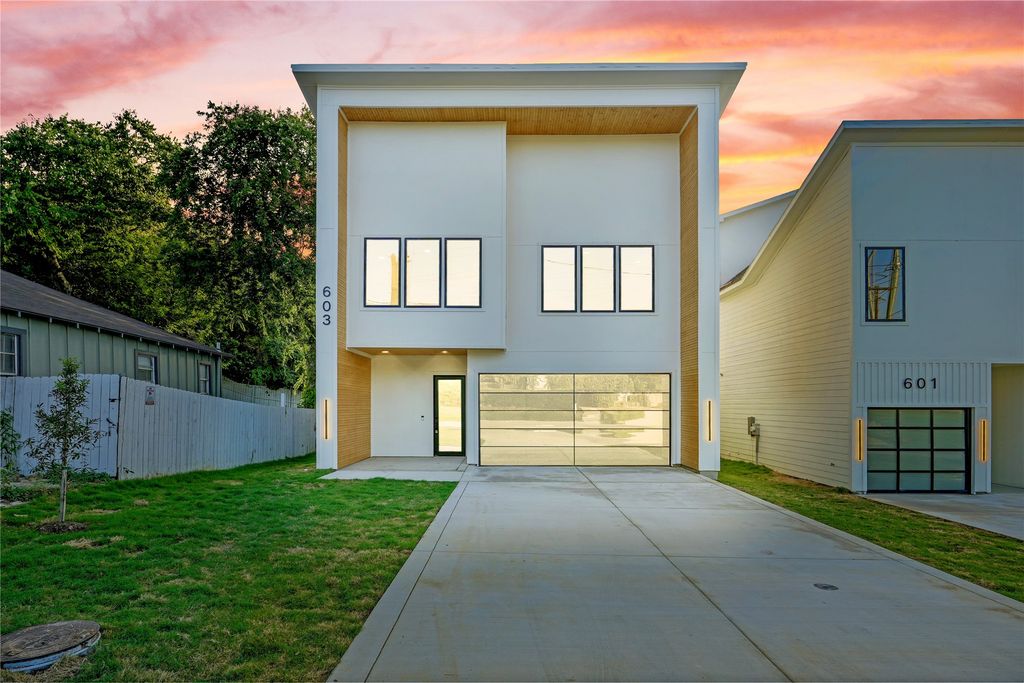 603 S Moore Street, Dallas, TX 75203